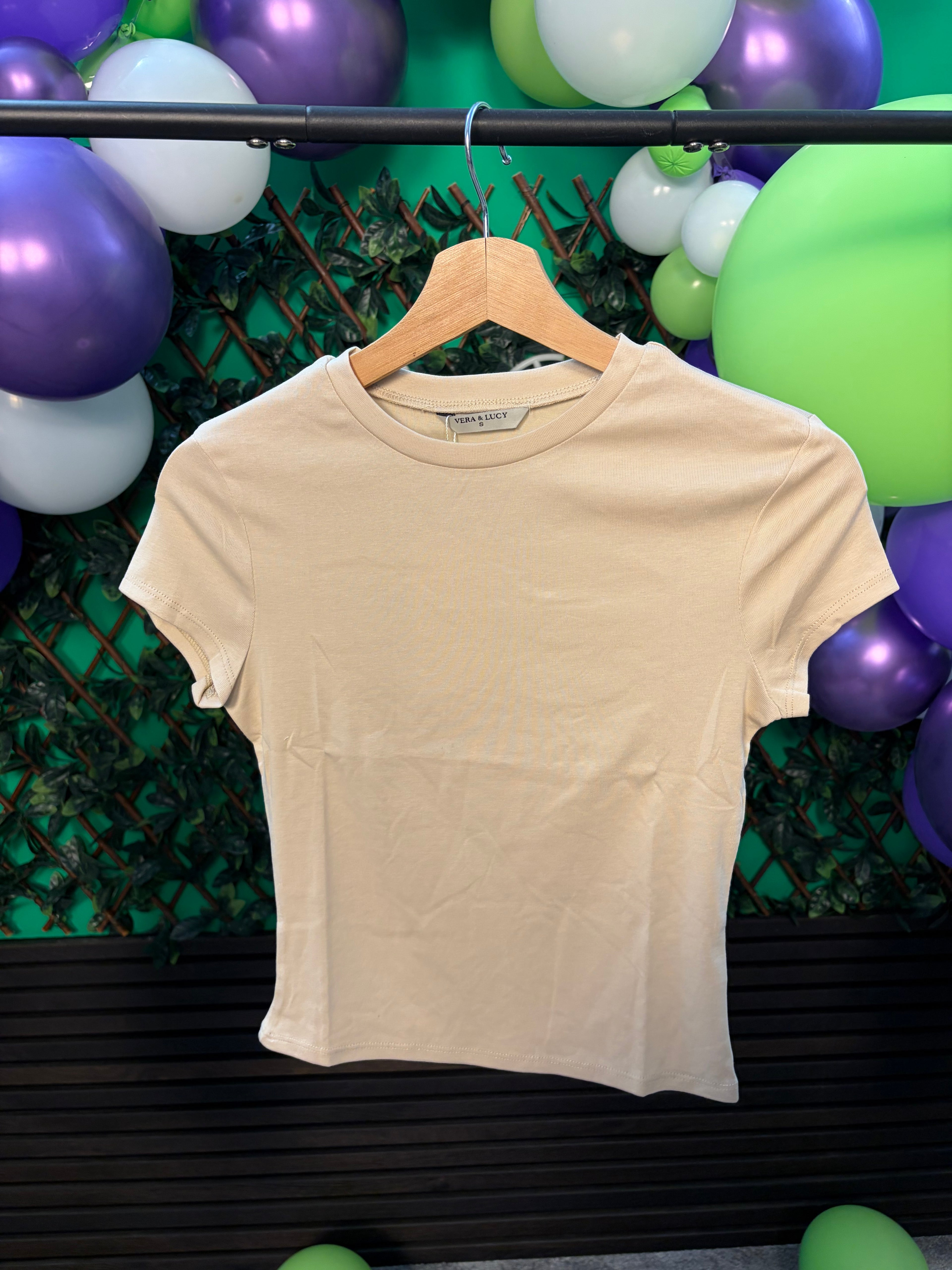 Annie- Plain Cropped T-Shirts