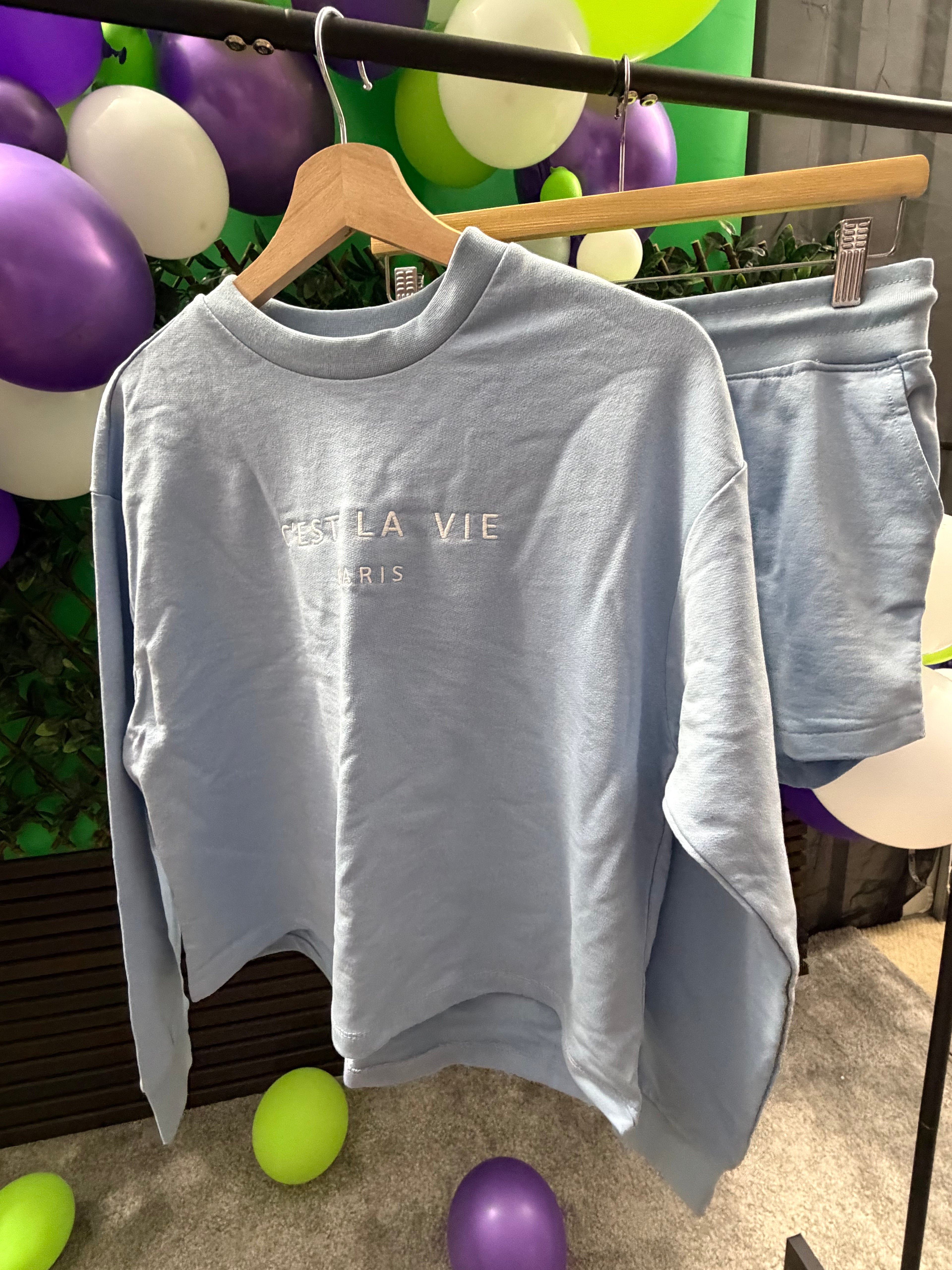 C’est La Vie