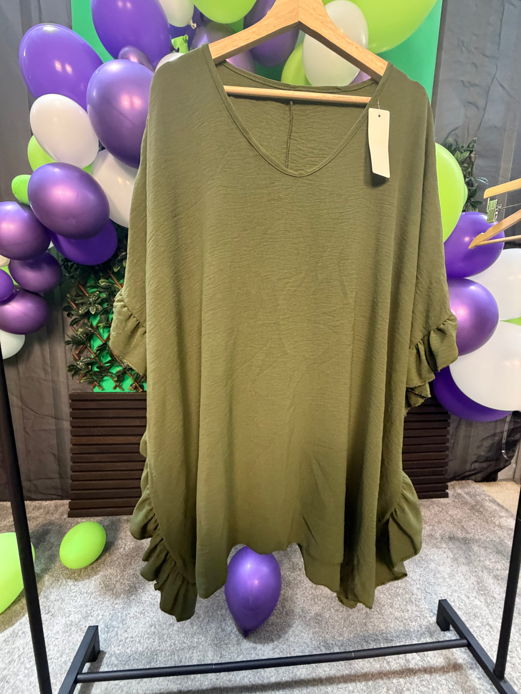 Plus Size Frilled Top & Shorts