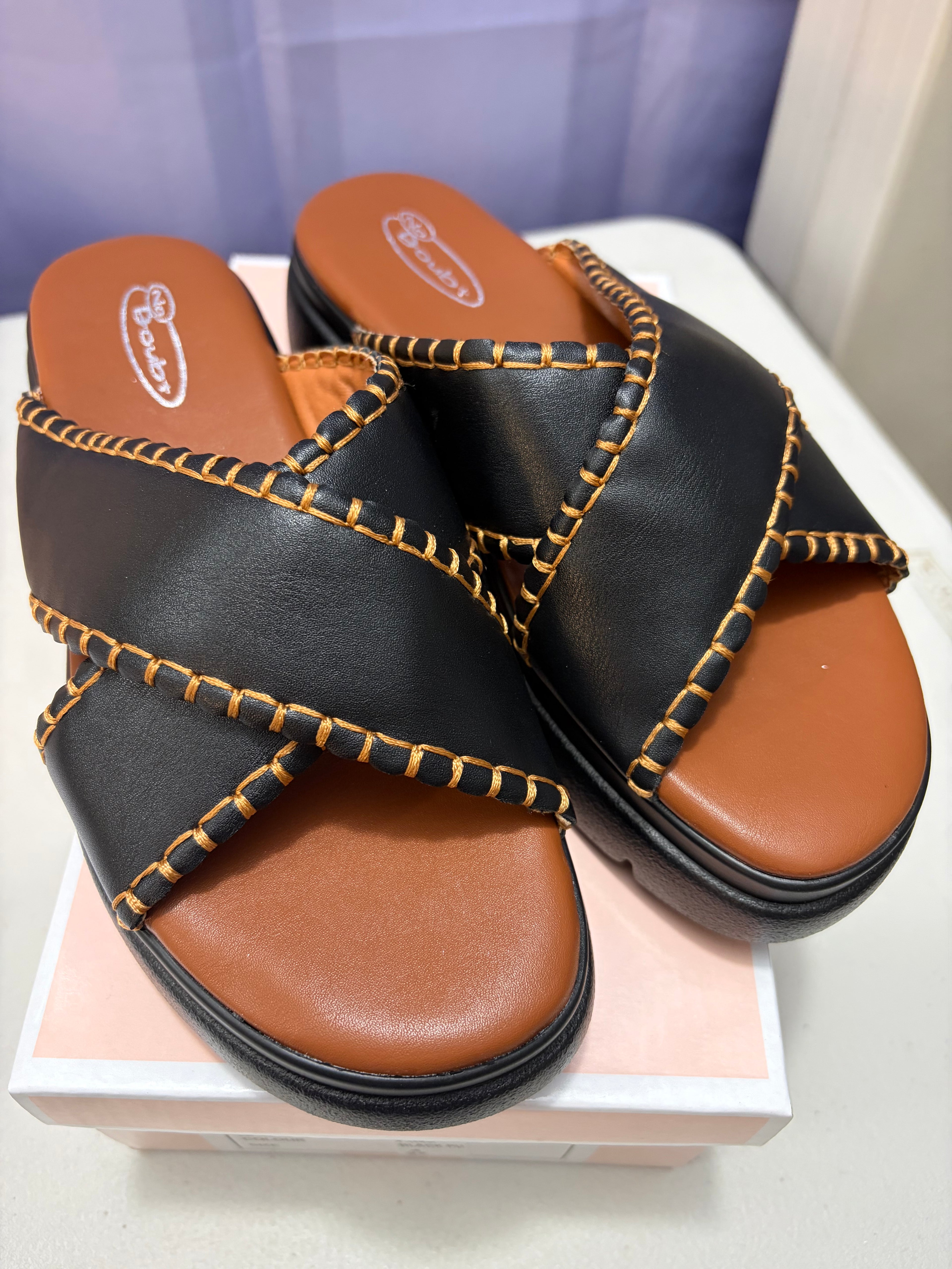 Mia- Stitched Detailed Platform Sandals.