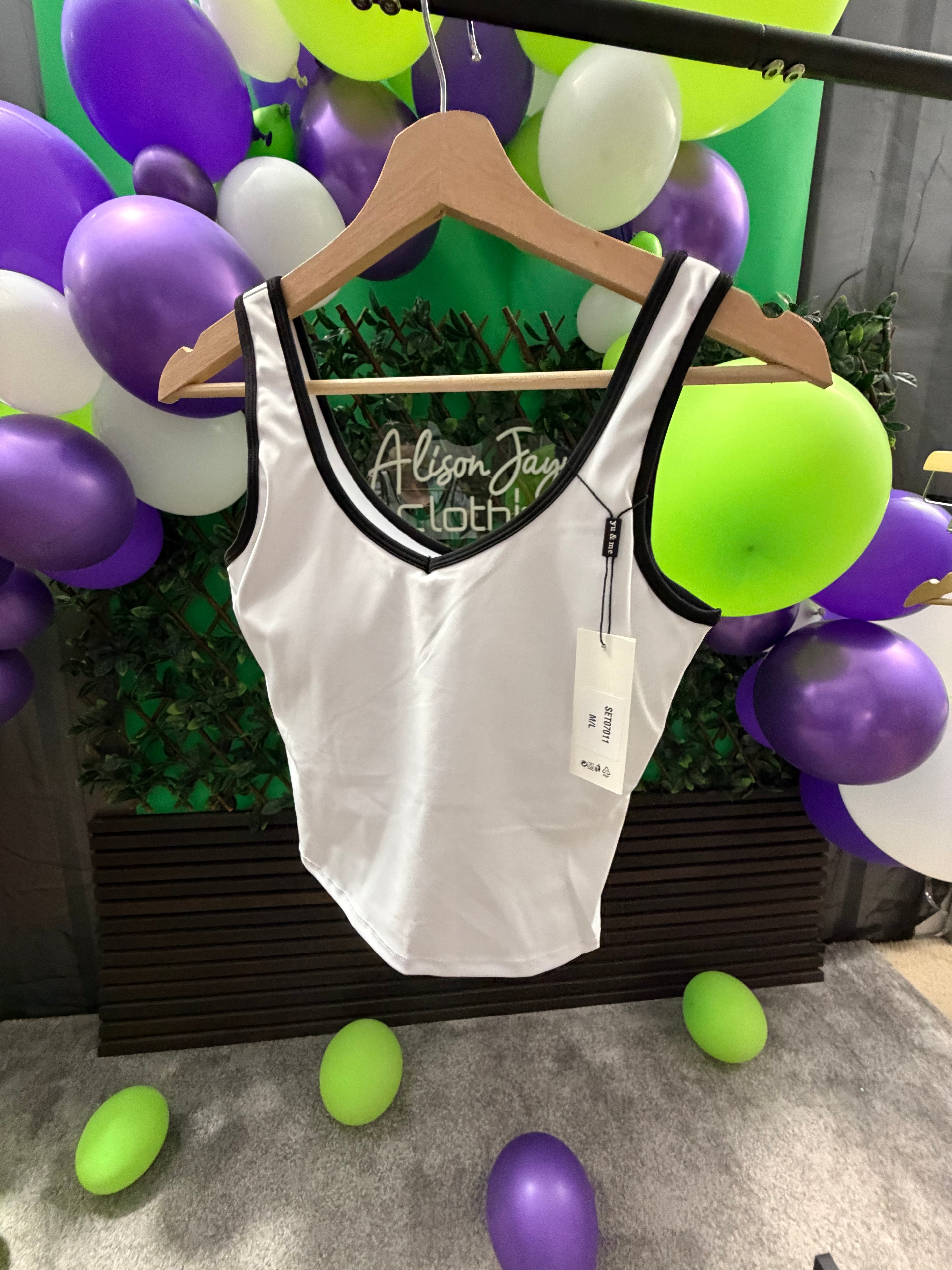 Viral, Cross Waistband Gym Set