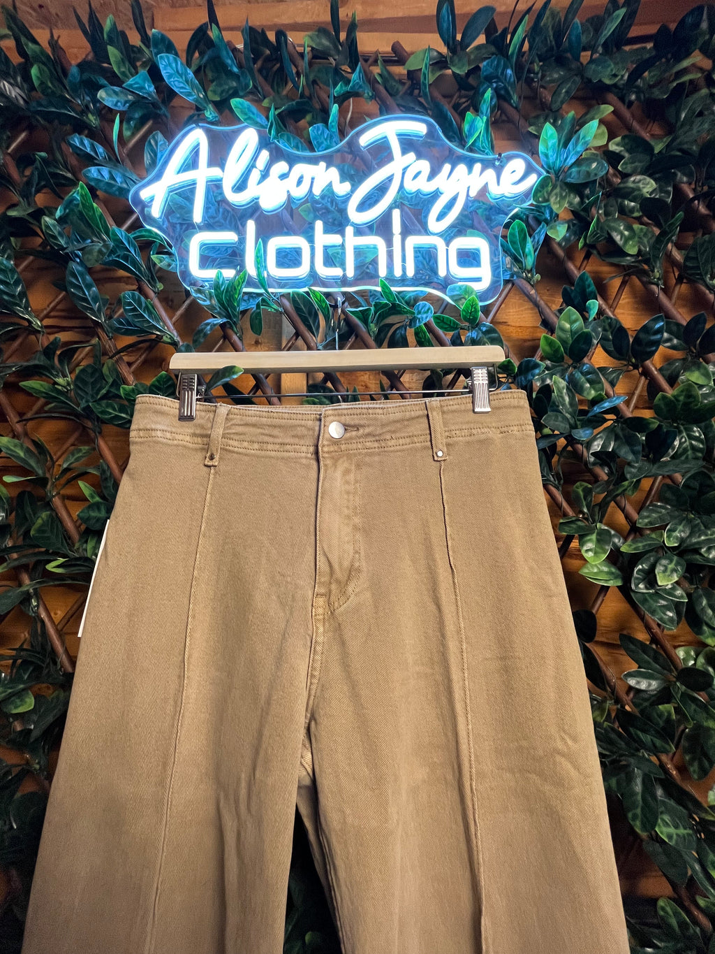 Front Seam, High Waisted, Wide Leg Jeans- 31 inch inside leg.
