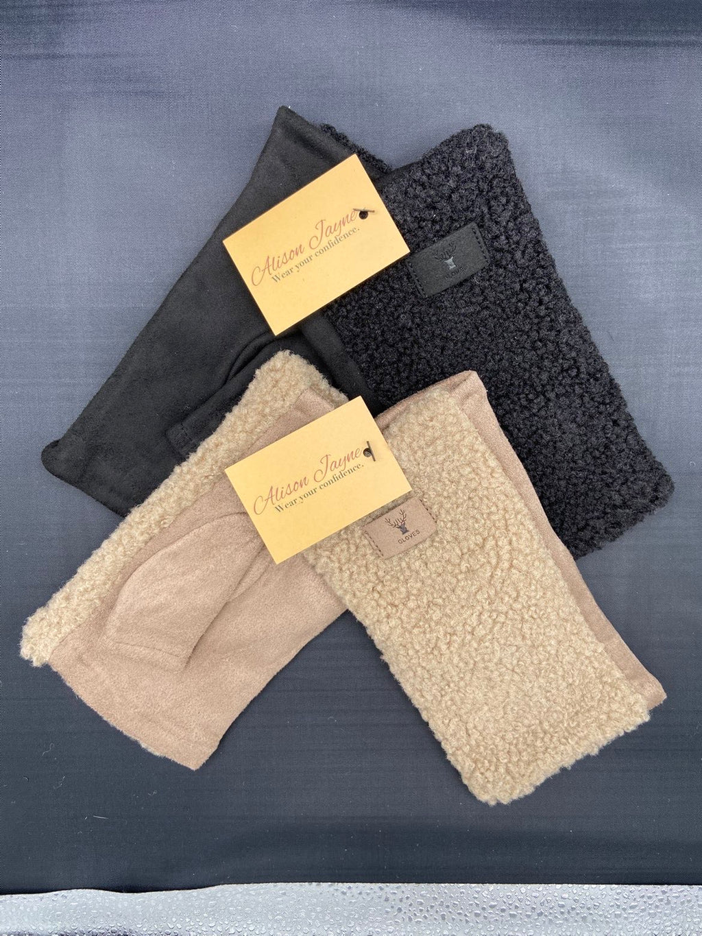 Hand warmer style, fingerless gloves.